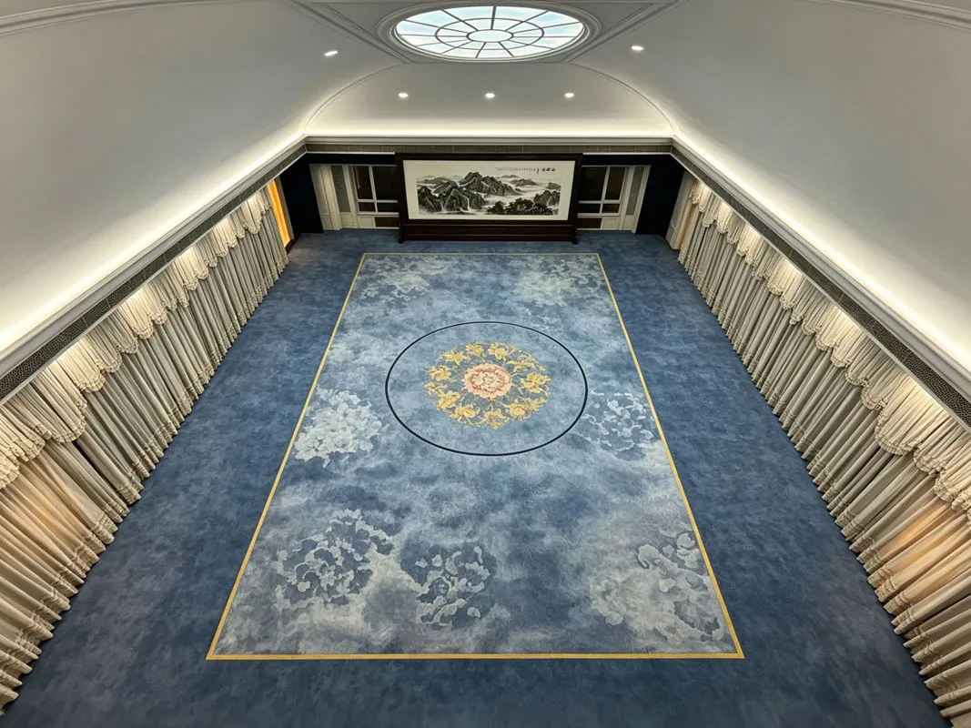 Axminster & Hand-tufted Carpet